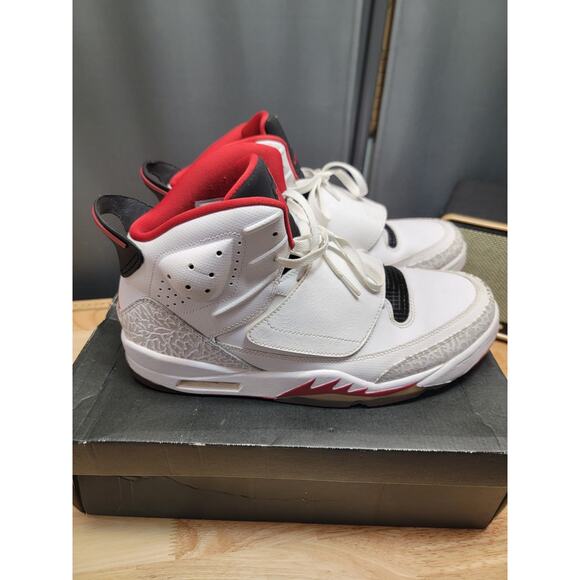 Nike Air Jordan Son Of Mars White-Gym Red-Black Sz 13 [512245-112] main image 5